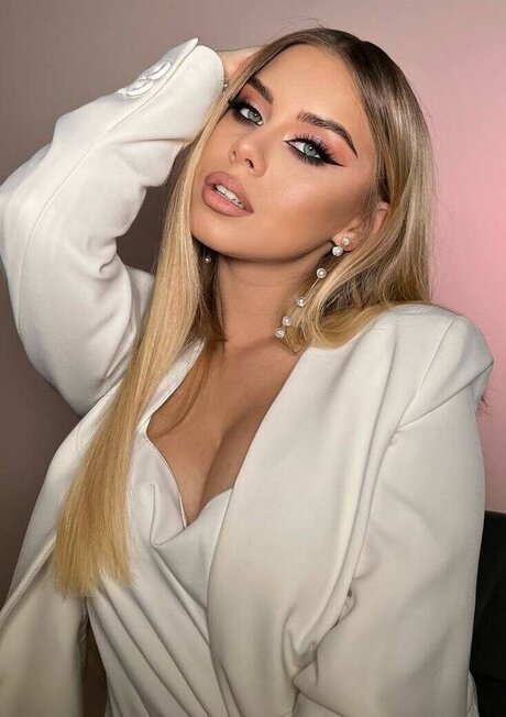 TheIce1ady naked on onlyfans