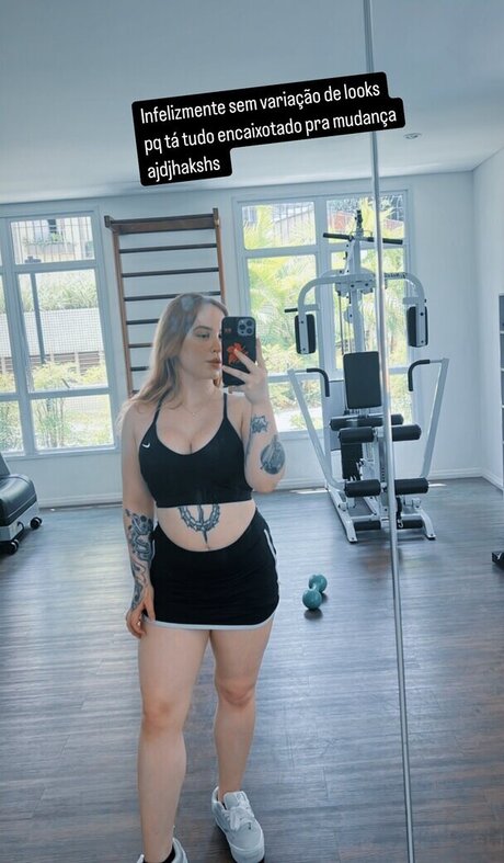 Leticia Motta onlyfans sexy