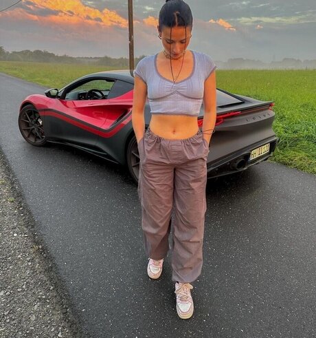 Anica Zimmermann onlyfans leakd