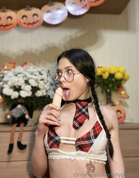 lollypopppi onlyfans model photos