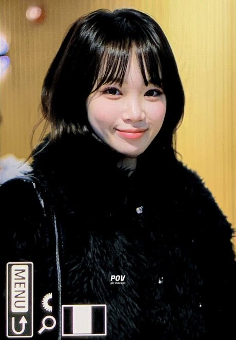 Kim Chaewon leaked onlyfans