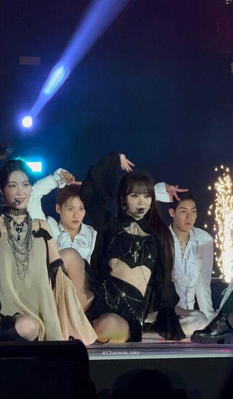 Kim Chaewon leaked porn onlyfans