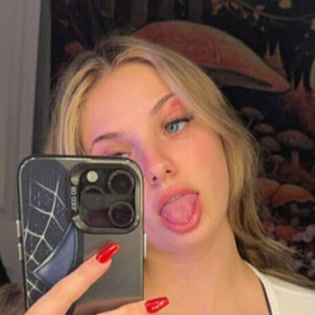 chloeessecret nudes onlyfans leak