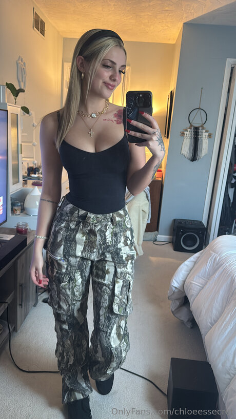 chloeessecret leaked onlyfans pics