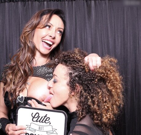 Photobox Flashes porn onlyfans