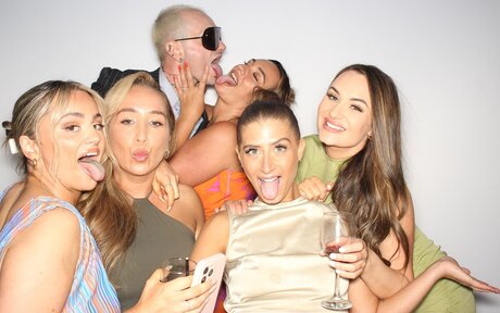 Photobox Flashes onlyfans leaked pictures