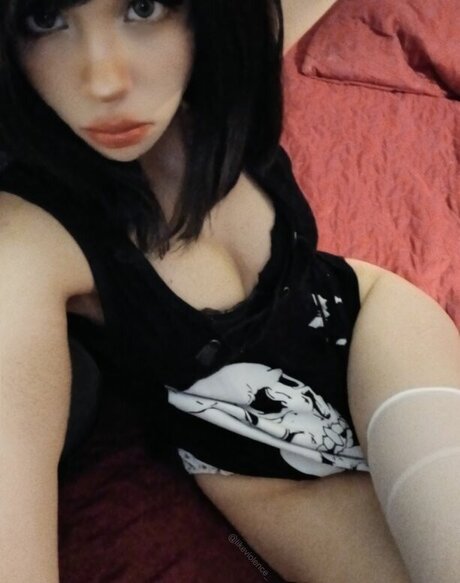 likeviolence_ naked onlyfans pics
