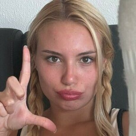 lickandysoles onlyfans porn leaked