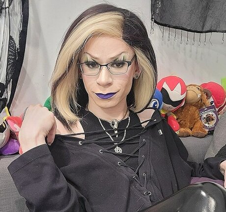 Akumalamprey only fans leaks