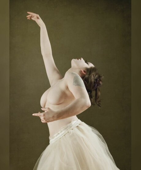 Niki Dysnomia onlyfans x