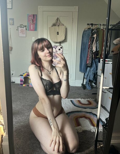 flowersinskylar leaked onlyfans