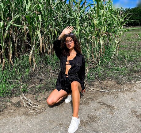 Jesina Amweg onlyfans strip