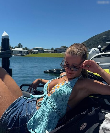 Lauramjj_ onlyfans photo