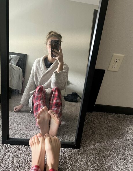 missliss4 topless onlyfans