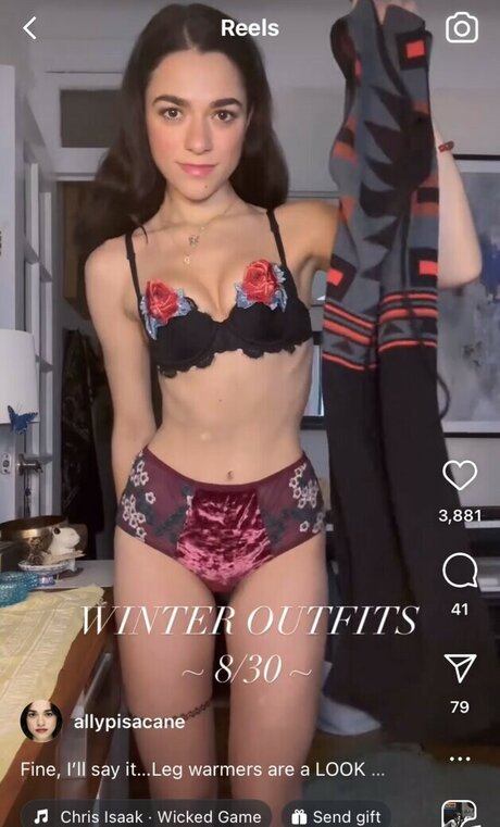 AllyAnnaMaria onlyfans nude tits