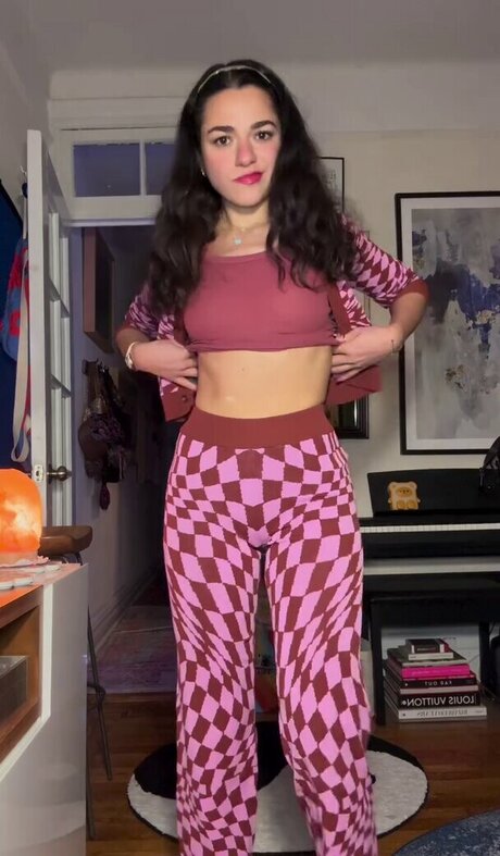 AllyAnnaMaria onlyfans pictures