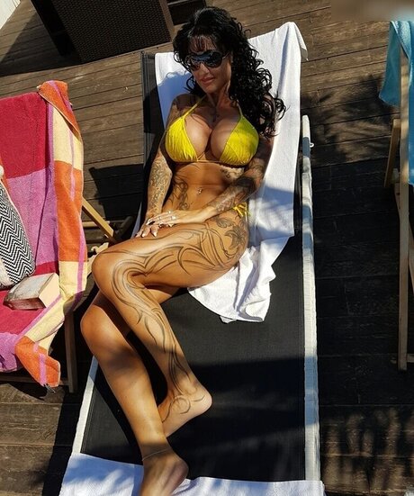 Sari Sander naked onlyfans