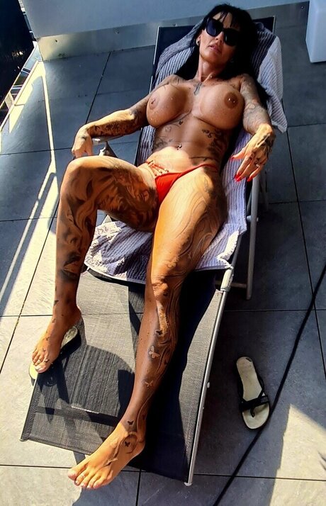 Sari Sander onlyfans mega