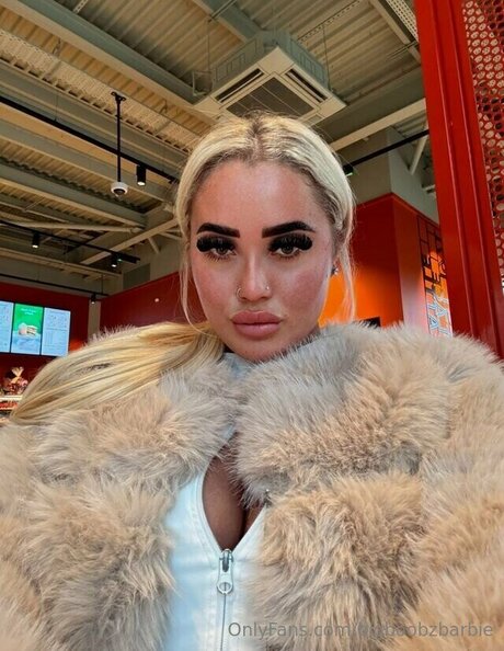 Bigboobzbarbie only fans.