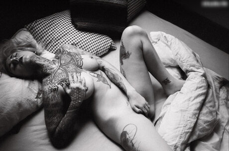 LenorixPoser onlyfans leaked pictures