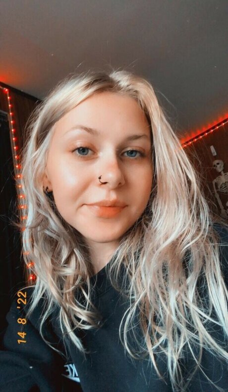 Lilyrainxoxo boobs onlyfans