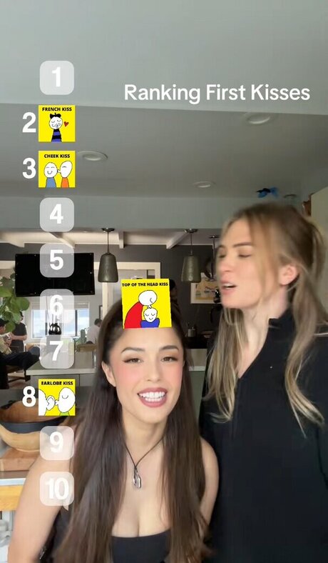 Valkyrae Profile pic