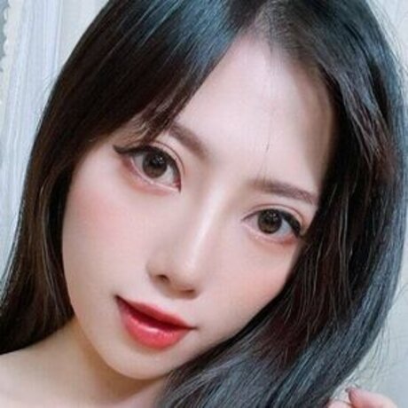 Momo Rose feet onlyfans