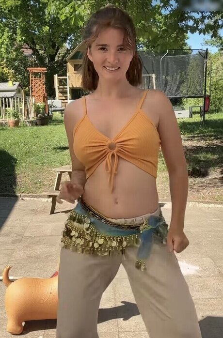 Julia Schulze onlyfans.