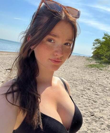 Julia Schulze nude onlyfans