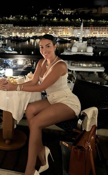 Georgina Rodriguez Hern ndez onlyfans sex leaks