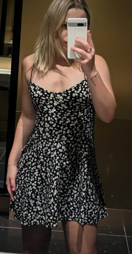 jojo12 01 onlyfans strip tease