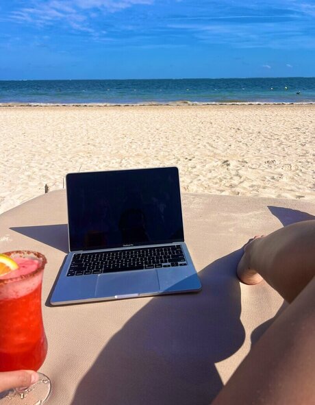 lov3ly laur3n porn only fans