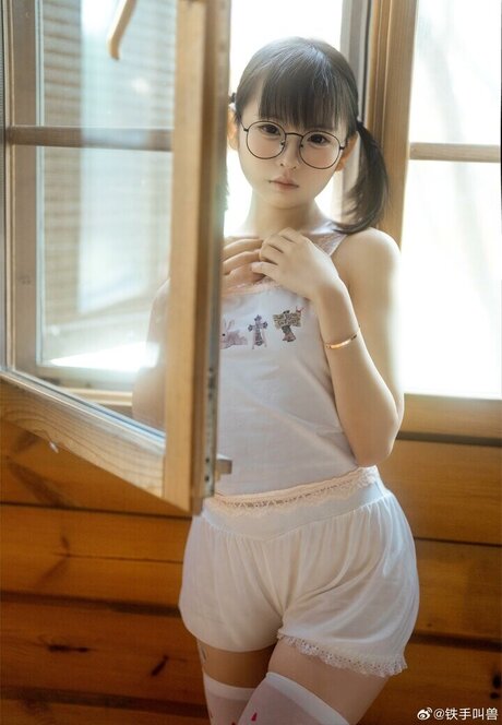 LynnLi7698 onlyfans leaked dirtyship