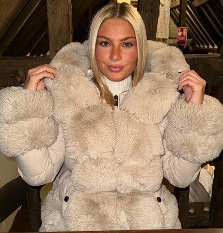 mollymercedes onlyfans archives