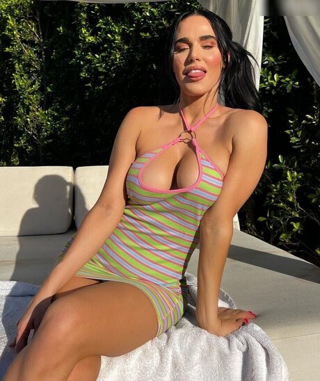 CJ Perry aka Lana onlyfans leaka