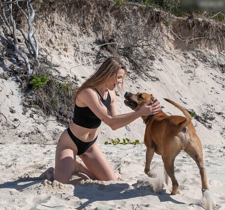 Jasmine Absolom leaked onlyfans.