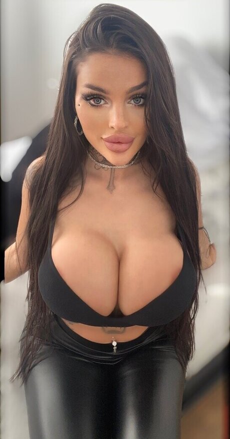 LolitaBonita onlyfans leak fuck