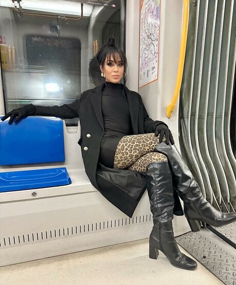 Mel Cross CD nude onlyfans