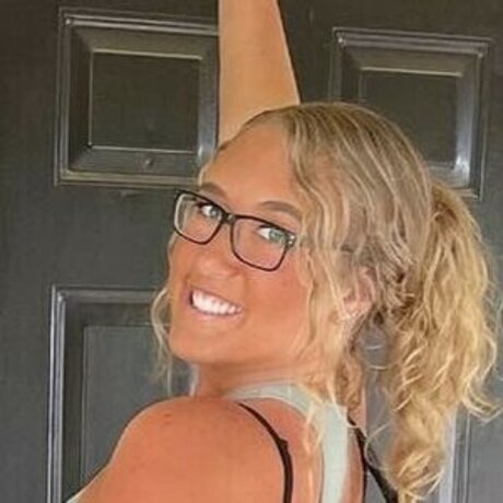 Maggie Kimberlin onlyfans leaked photos