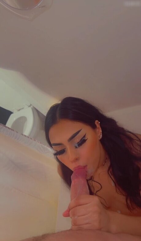 Latina Barista onlyfans sextape