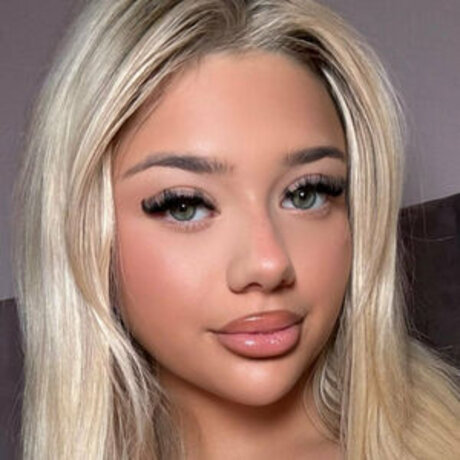 daisyrae18 only fans pics