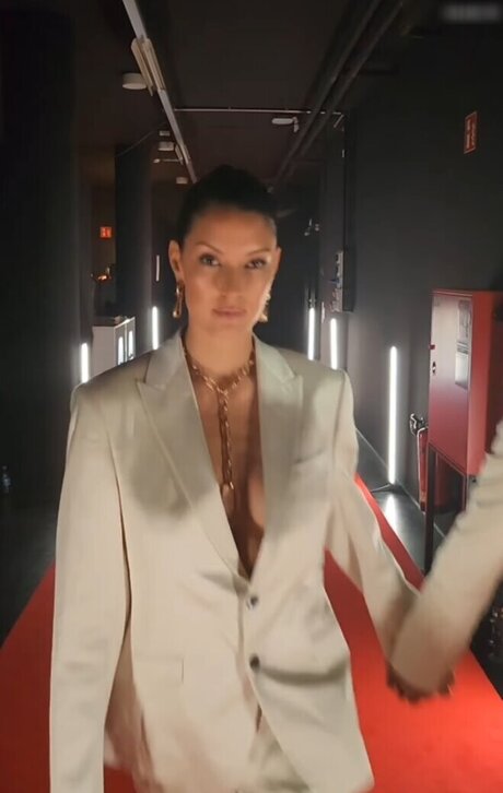 Rebecca Mir only fans pics