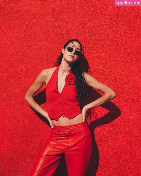 Rebecca Mir onlyfans porn