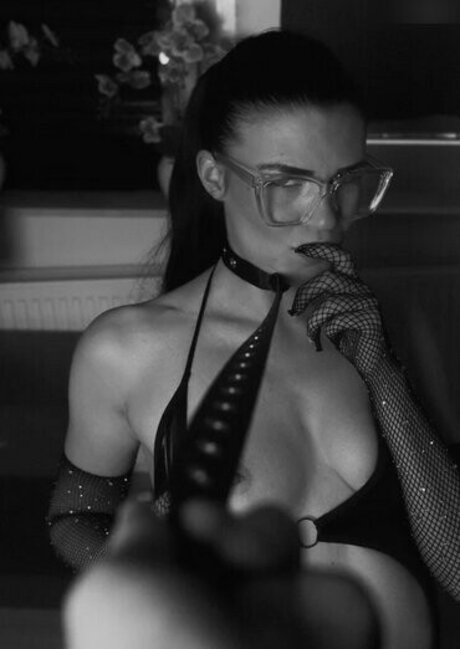 Vanessa Bartsch pics onlyfans