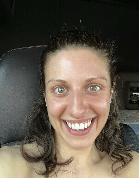 Victoria Liro Profile pic