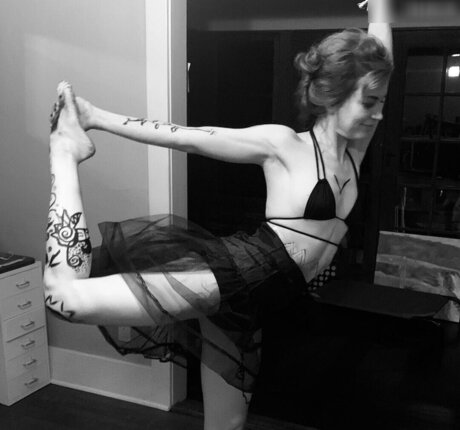 Britt Lower onlyfans model