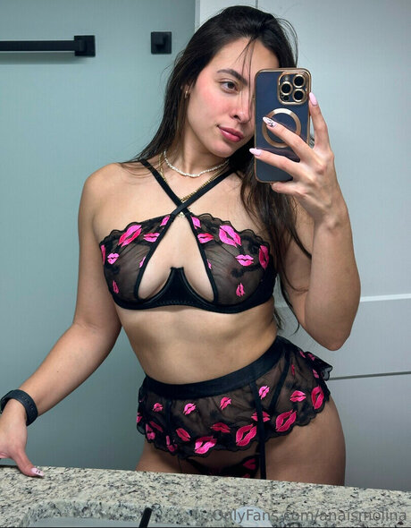 Anais Molina Aroca onlyfans leaked photos