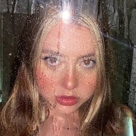 Emma Iris onlyfans pic