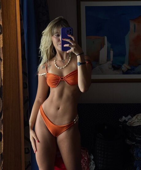 Giovana Aguilera onlyfans content type