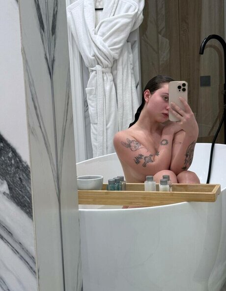 Enina24 new onlyfans leaks